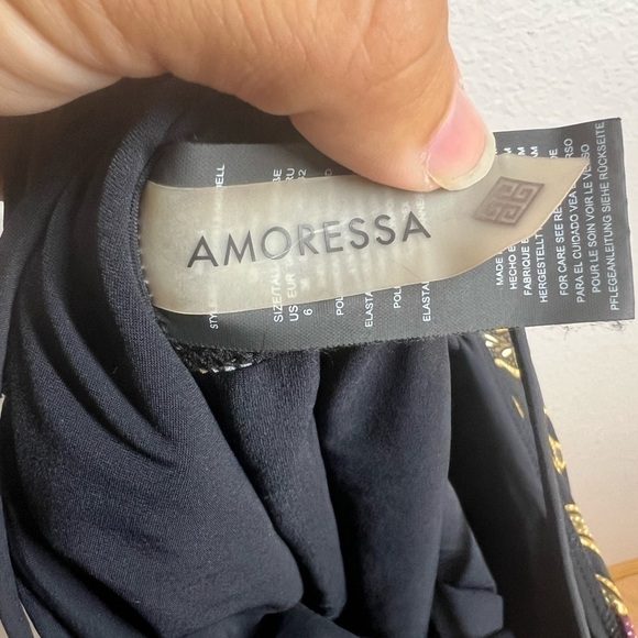 Amoressa Horizon Strappy One Piece Swimsuit Size 6 - Picture 9 of 10